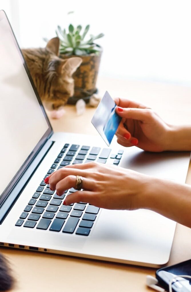 Checking the return policy before buying plus size clothing online