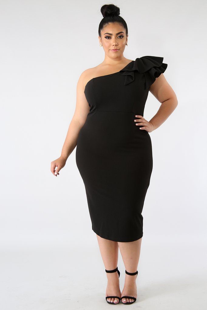 Curvy woman wearing an elegant one-shoulder midi dress.