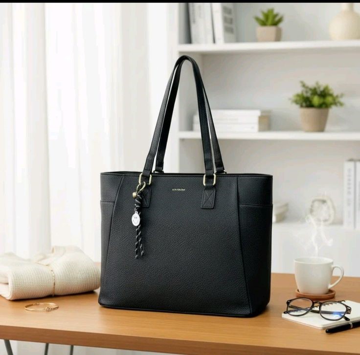 Structured tote bag for carrying everyday work essentials