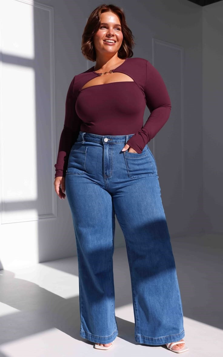 Plus size woman showing how to find jeans that fit
