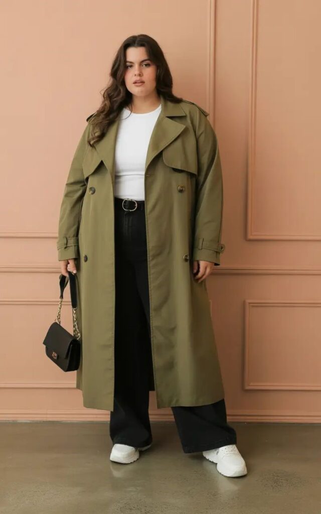 30 pieces that can create 100 outfits with a plus-size trench coat