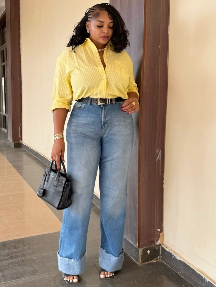 Plus size woman comparing a casual bag and structured handbag with jeans