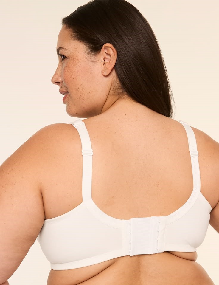 Bra band riding up on a plus size woman showing an incorrect fit