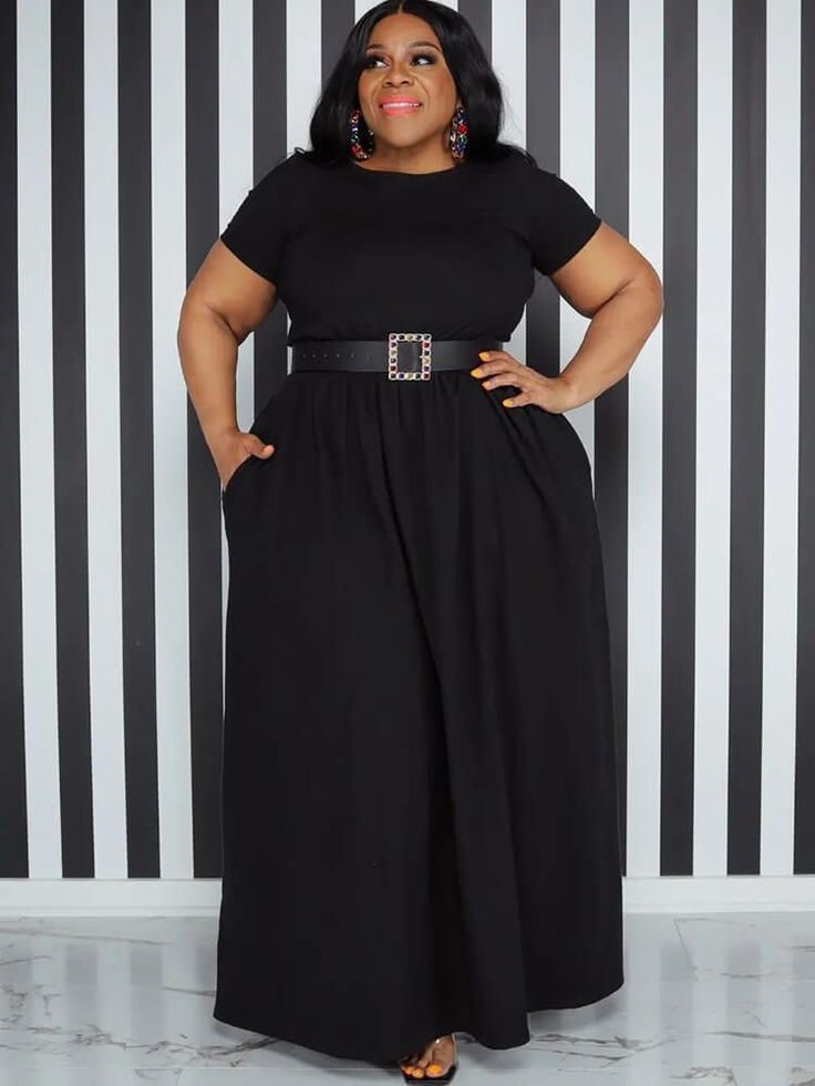 How to choose the perfect belt for your frame with a wide belt on a plus size black dress